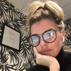 Meet your Posher, Melinda